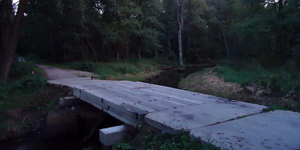 Mostek nad rzeką Rudka