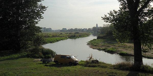 Rzeka Narew przepływająca przez Suraż