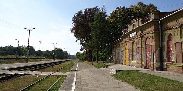 Zabytkowa stacja kolejowa z 1906 roku w miejscowości Nurzec-Stacja