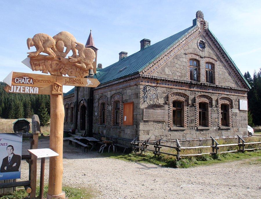 Orle, schronisko
