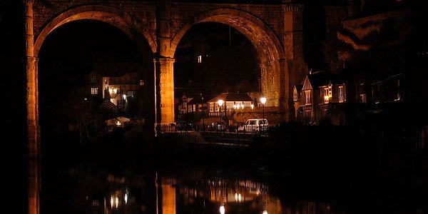 Stary kamienny most nad rzeką Nidd w Knaresborough