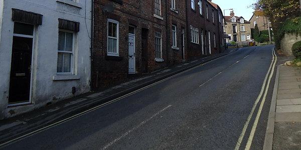 Briggate w Knaresborough. Najbardziej stroma uliczka w mieście