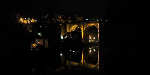 Stary kamienny most nad rzeką Nidd w Knaresborough