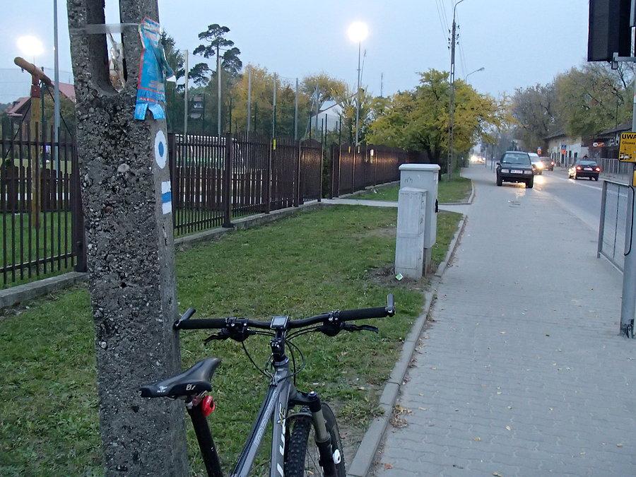 Początek niebieskiego szlaku - PKP Mińsk Maz