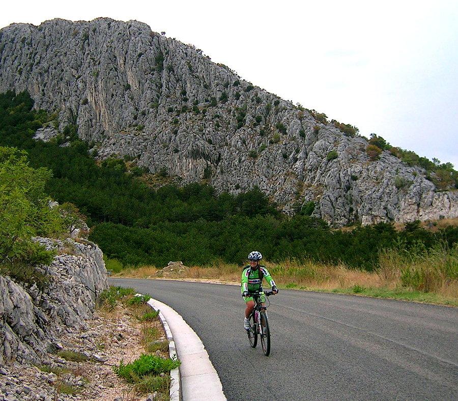 Powrót od strony rzeki Cetina