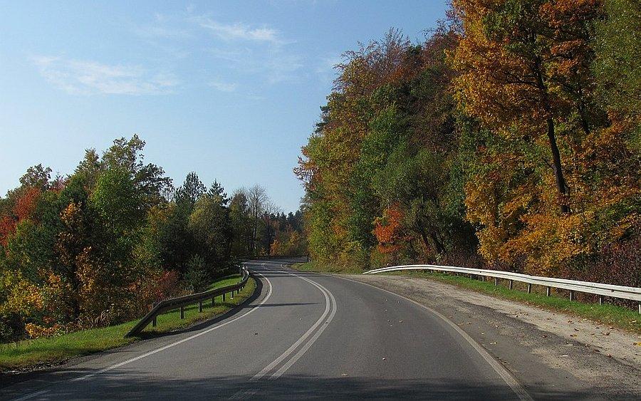 Zakrętasy na przełęcz