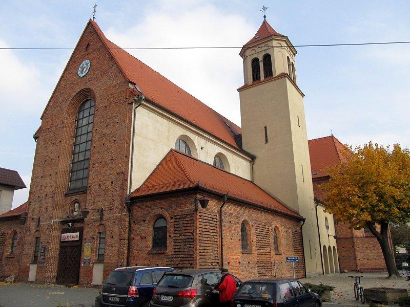Kościół pod wezwaniem Św. Mikołaja w Mosinie został wybudowany dośc wcześnie, bo w 1954 roku