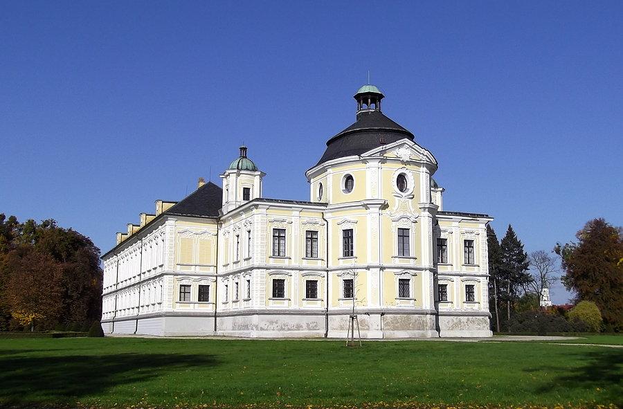 Pałac w Kravare
