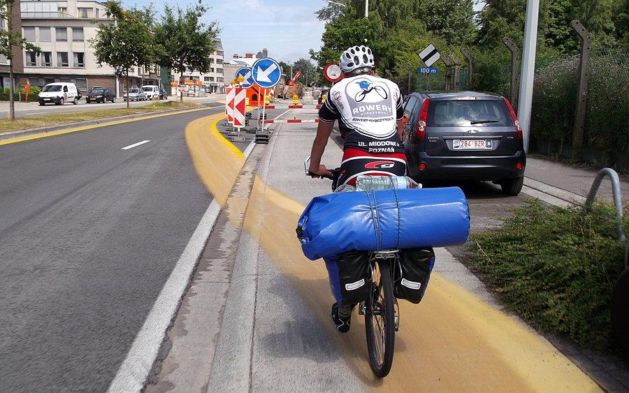 W Gent. Nawet podczas remontu rowerówka ma swój pas ruchu (to żółte) !