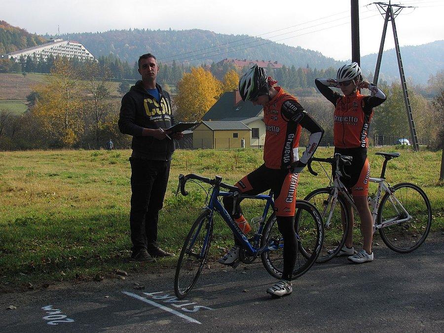 Ostatnie poprawki stroju, żeby było bardziej aero :)