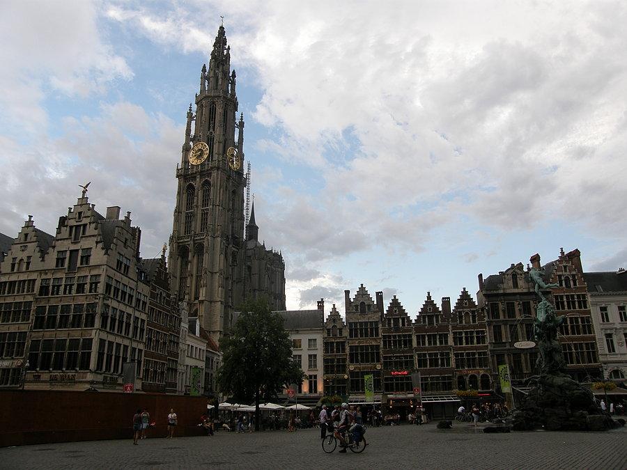 Starówka w Antwerpii