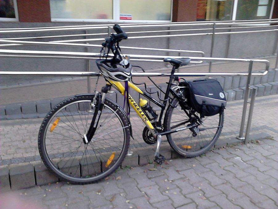 "Na parkingu" przy Płockiej
