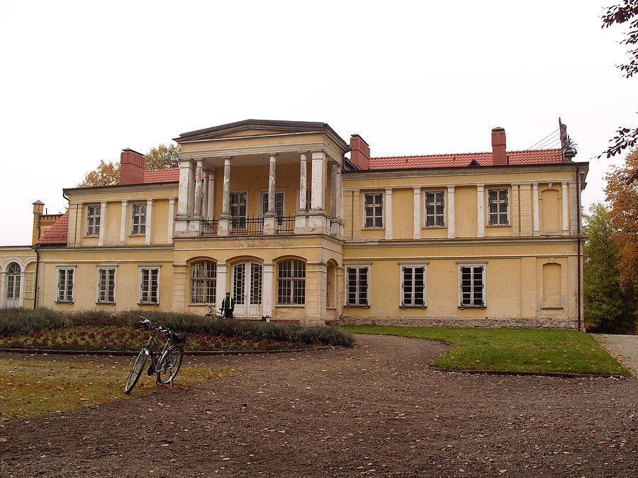 Pałac Sierakowskich w Waplewie Wielkim