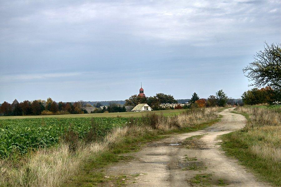 Widok z drogi na Suchań