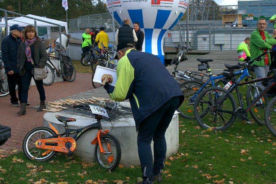 Człowiek dwóch imion czyli Prezes PKC Sama Rama Wiesław Gaweł przymierza się do nowego rowerka :)