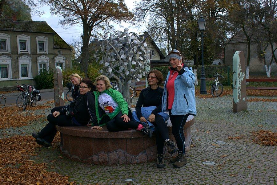 Polickie rusałki na Placu Zgody w Kobylance