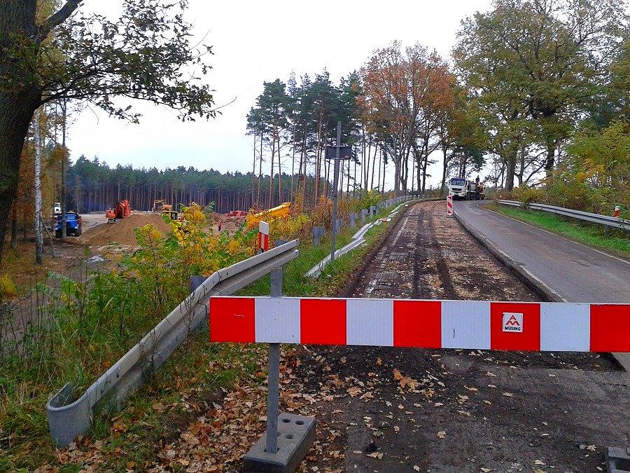 Ul.Tczewska za DK6 przed Dąbiem