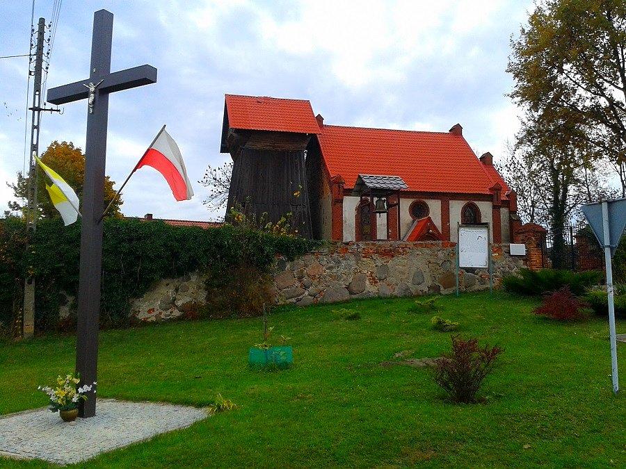 Kościół pw. Świętej Rodziny w Lubowie
