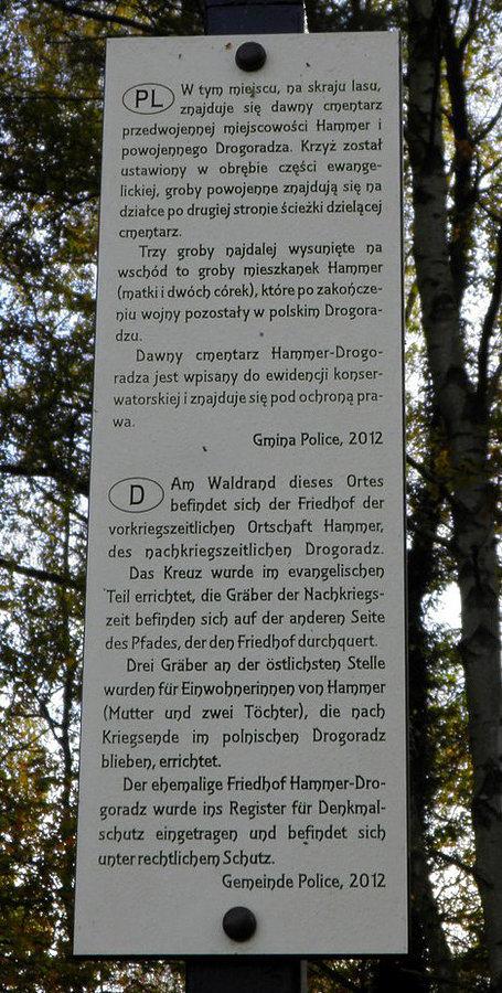 Tablica informacyjna przy byłym cmentarzu w Drogoradzu