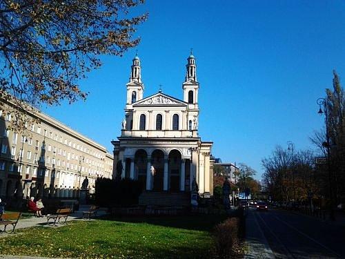 Ul. Chłodna , parafia św. Boromeusza