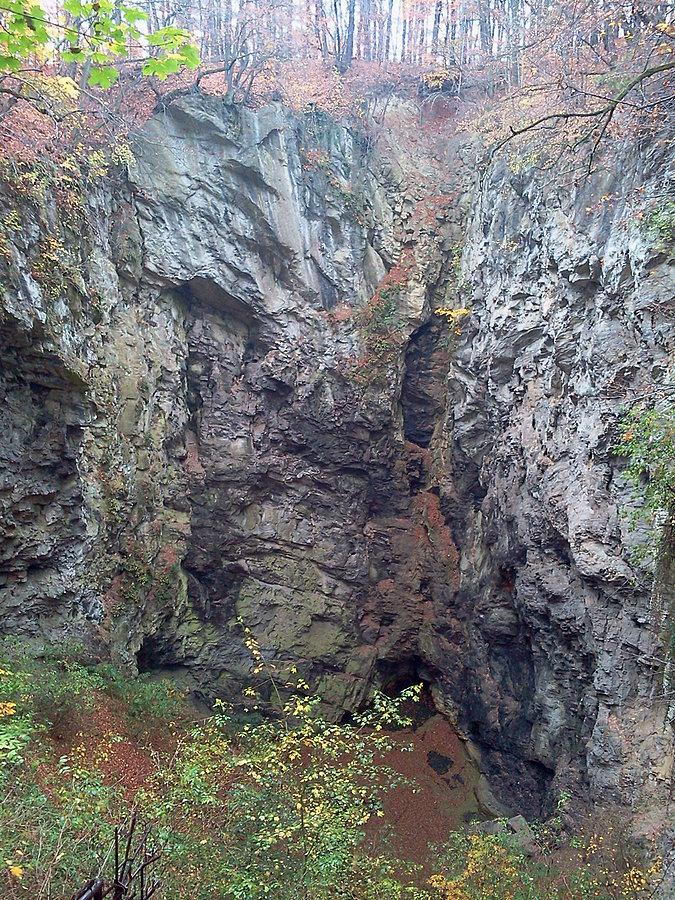 Hranicka propast