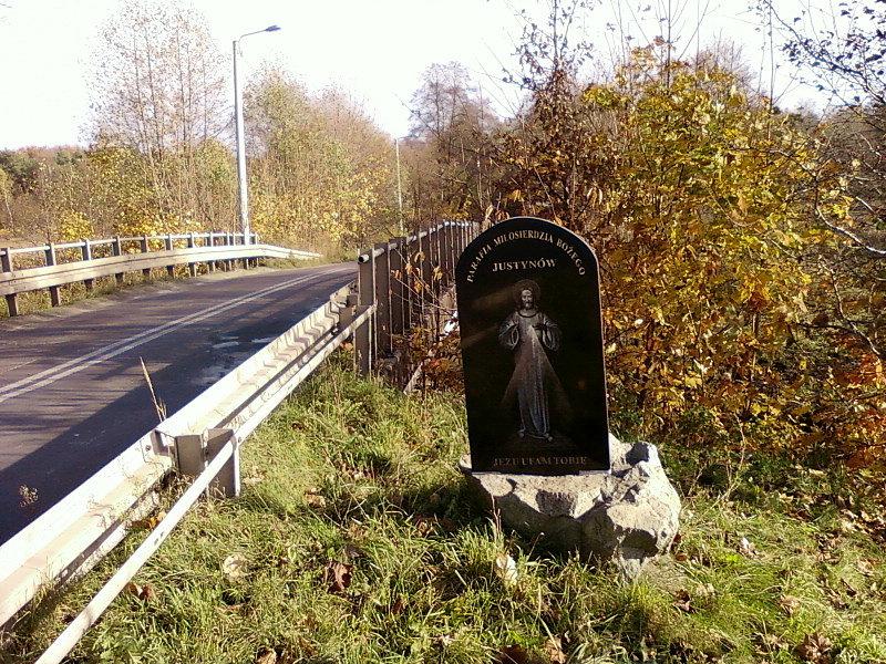 Parafia Justynów wita