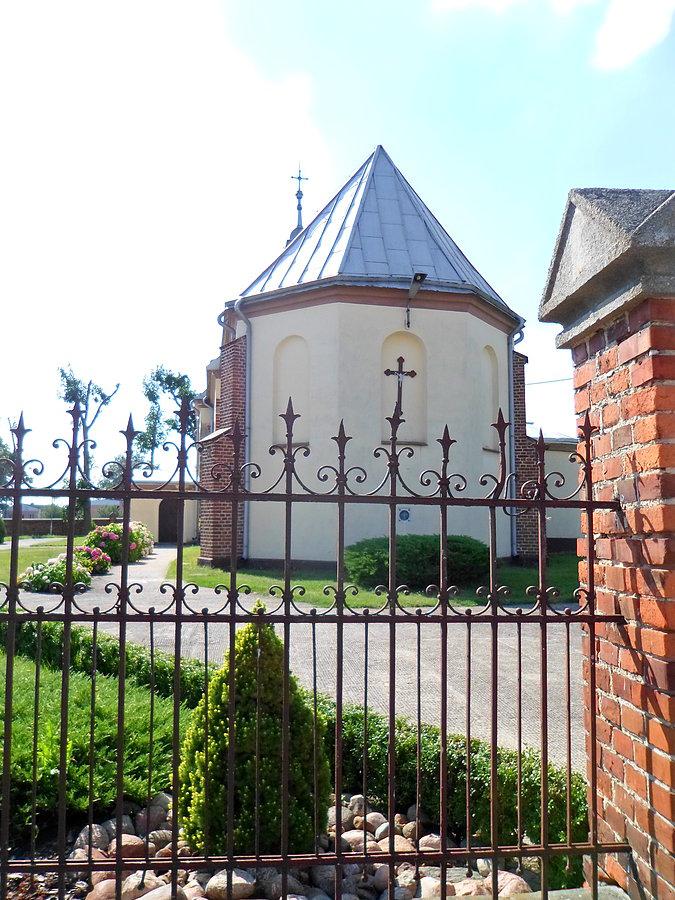 Kościół Romański w Dzierzbinie