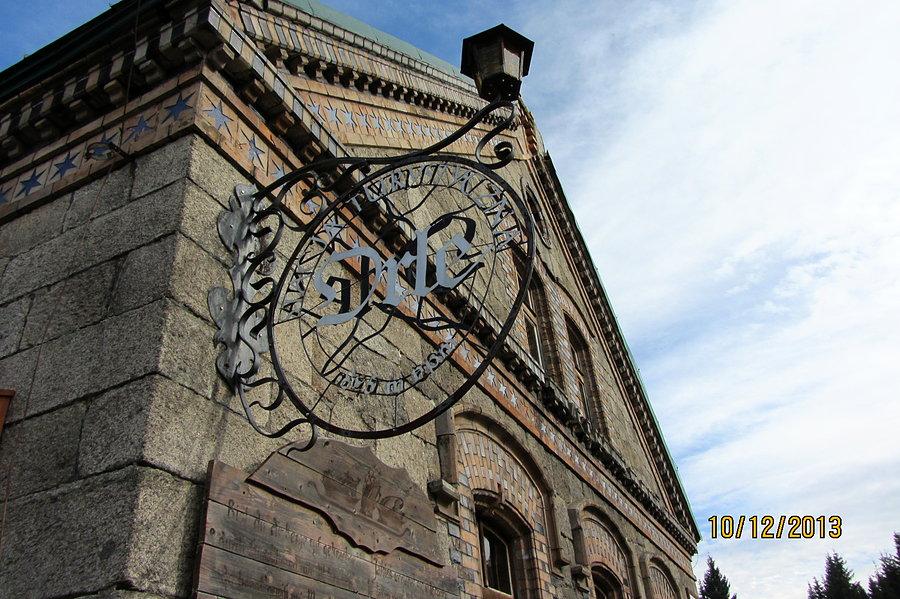 Logo schroniska Orle w górach Izerskich