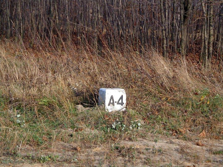 Słupek A-4..który odbiegał od wykonanej inwestycji