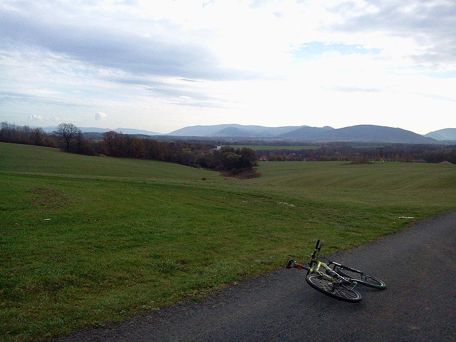 Widok z Bruzowic na Jaworowy