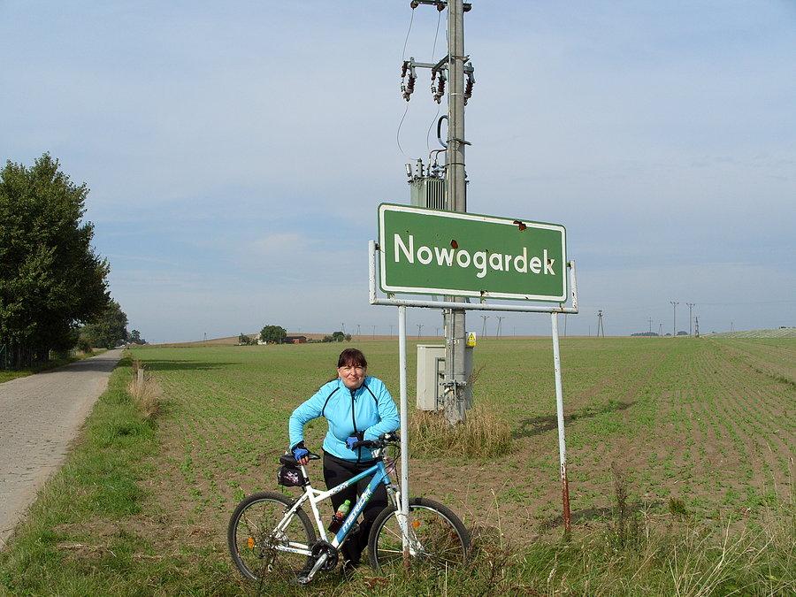 Nowogardek a droga dalej okrutna, ale już za chwil parę będziem z Bosmanem się zabawiać ;)