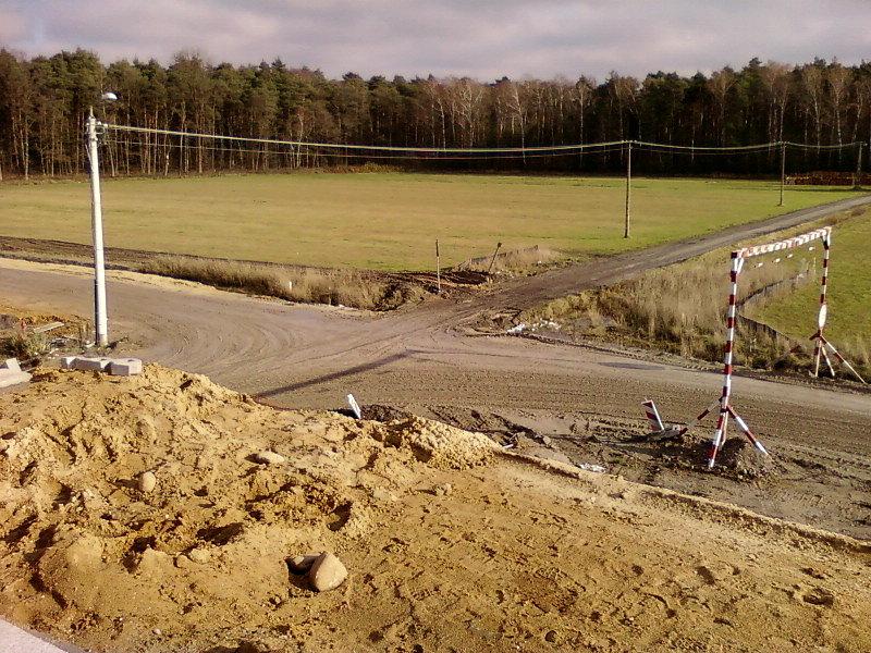 Błotniste skrzyżowanie w dole