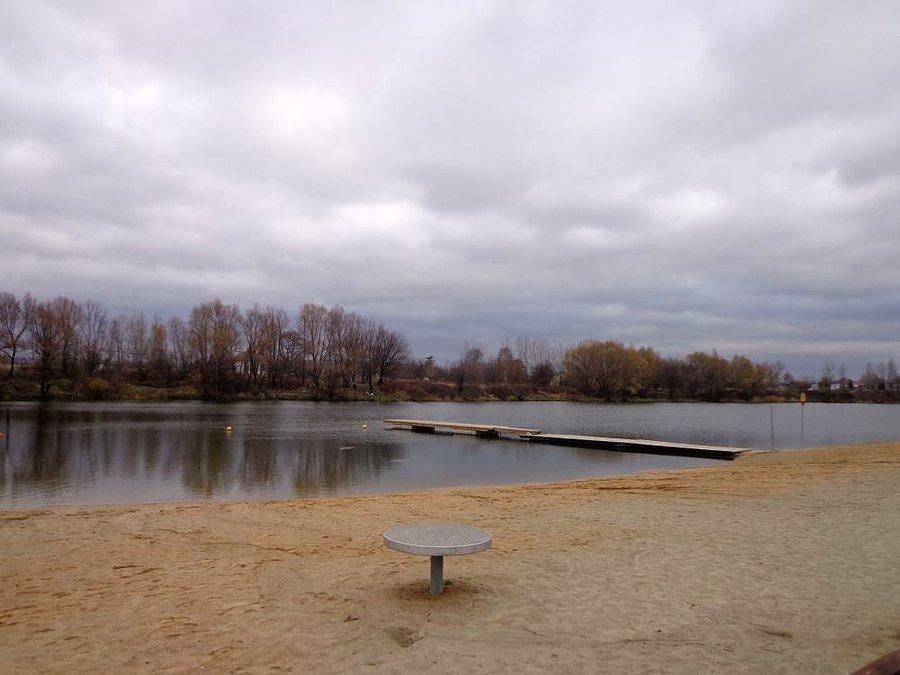 Latem ciężko tu miejsce na plaży