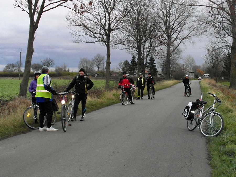 Rowerzyści w drodze powrotnej
