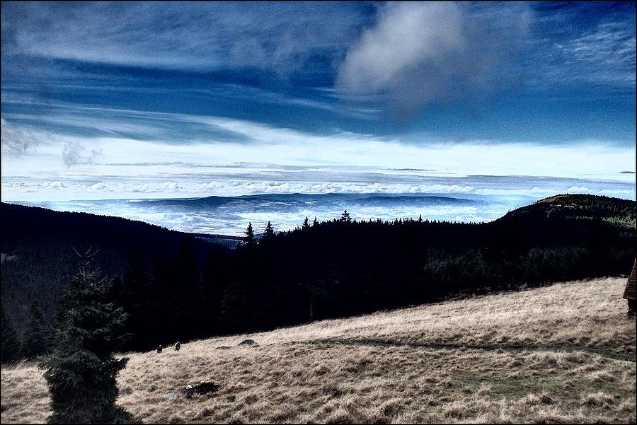 Widok na Góry Bystrzyckie z Hali pod Śnieżnikiem