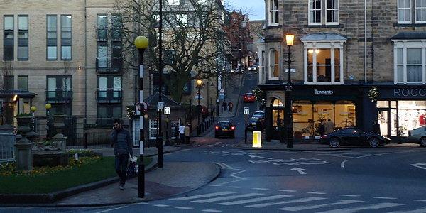 The Ginnel w Harrogate