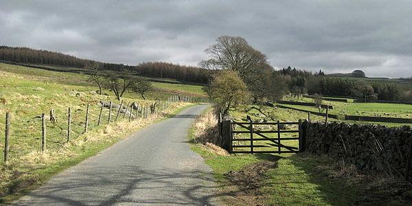 Pamiętałem, że muszę kierować się na Grassington, a potem na Amcliff i Malham Moor