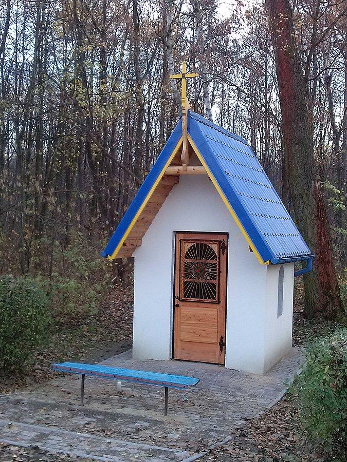 Kapliczka na Podlesiu