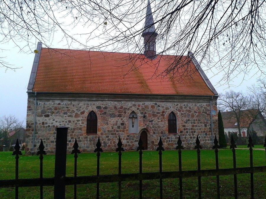 Kościół pw. św. siostry Faustyny Kowalskiej w Strachocinie