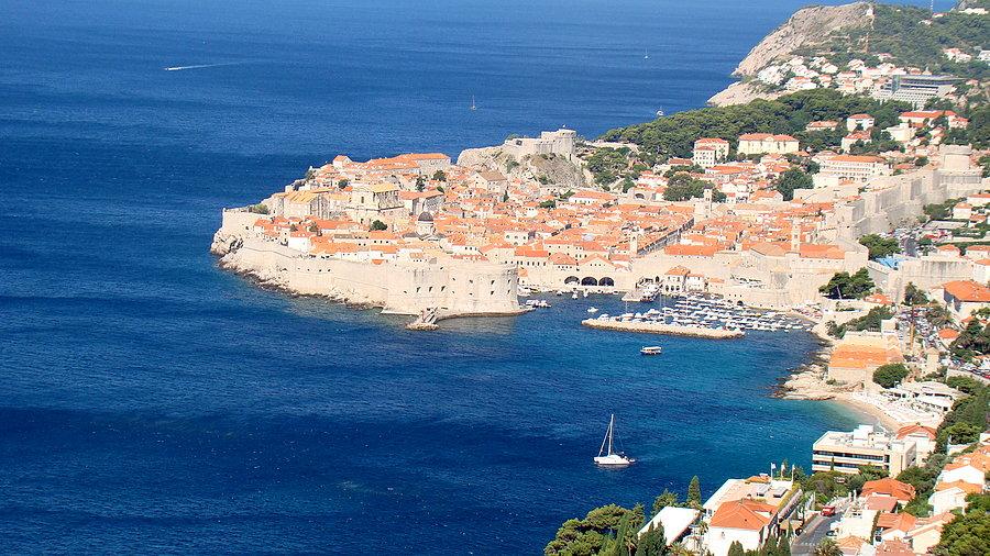 Z drogi jest świetny widok na Dubrovnik