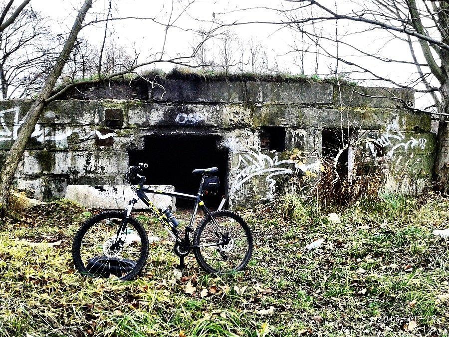 Burzykowo - schron w HDR