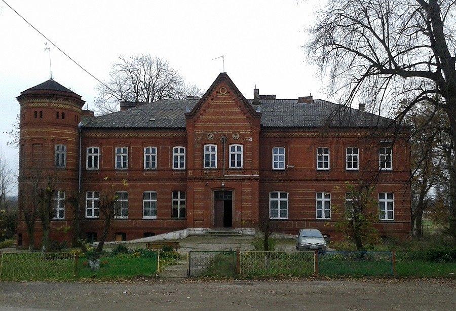 Pałac z 2. połowy XIX w. - Lubiatowo