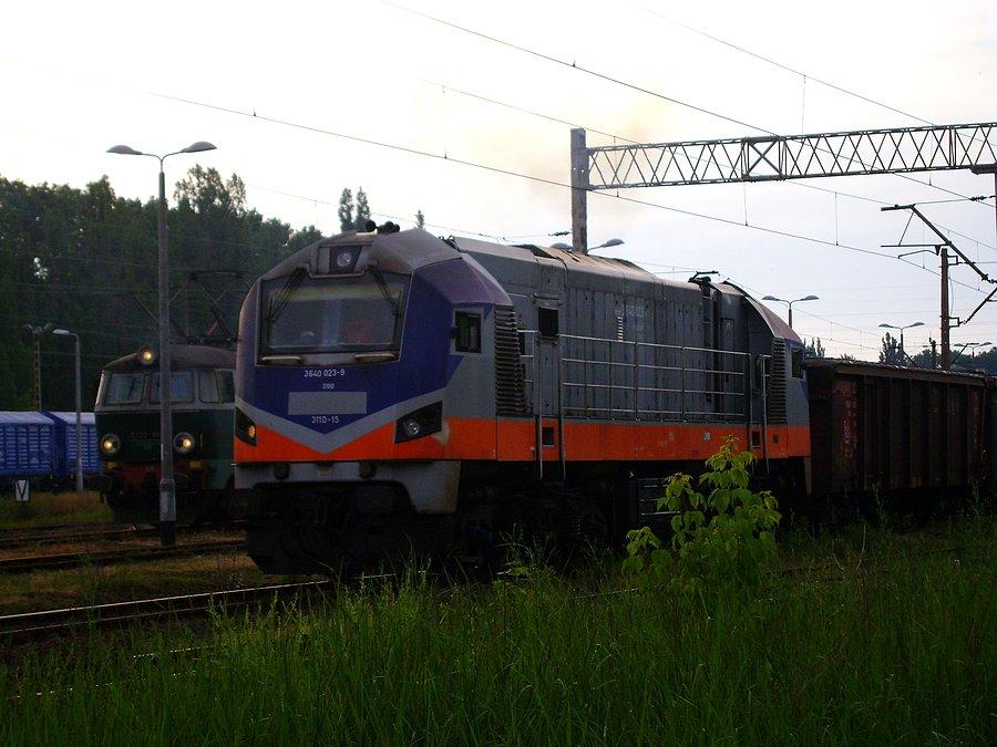 311D-15 DB Schenker na stacji Tomaszów Mazowiecki
