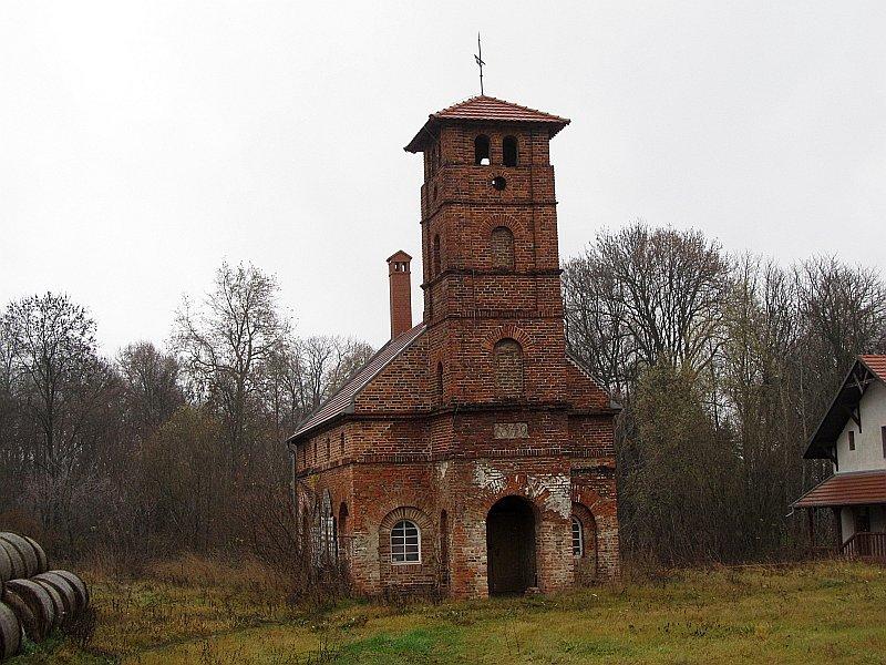 Wierzonka - Kuźnia z 1846 r. niestety prace przy jej restauracji zatrzymały sie wiele lat temu