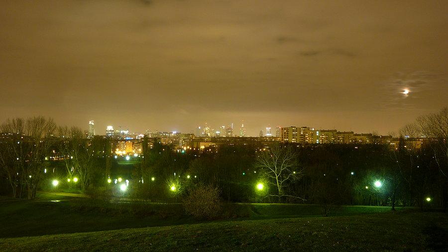 Warszawa nocą