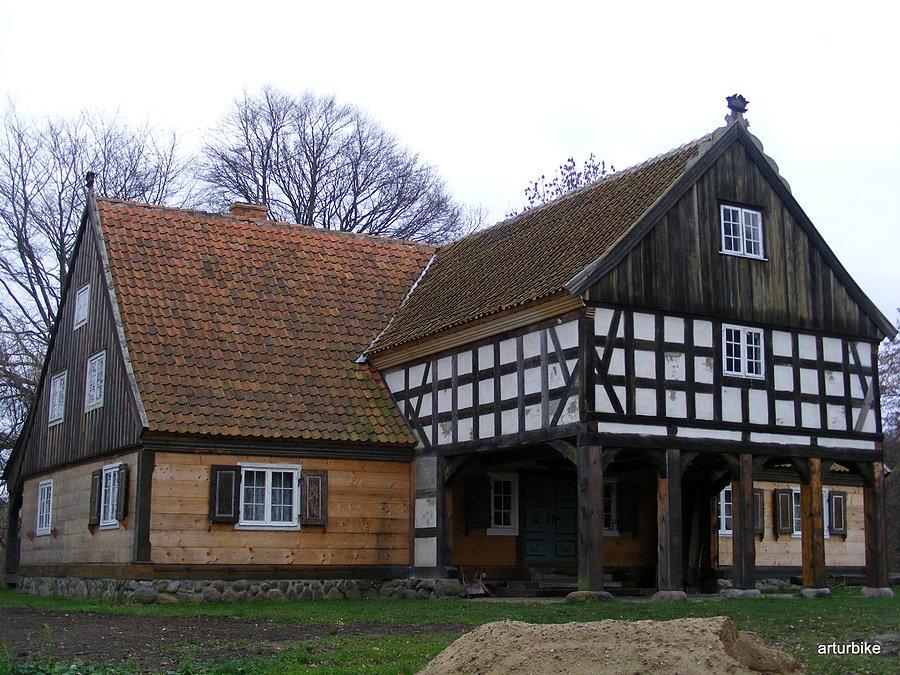 Podcieniówka w Cyganku
