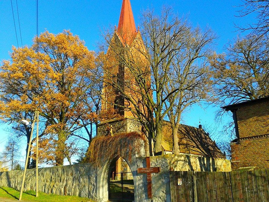 Kościół Najświętszego Serca Pana Jezusa w Sadłowie