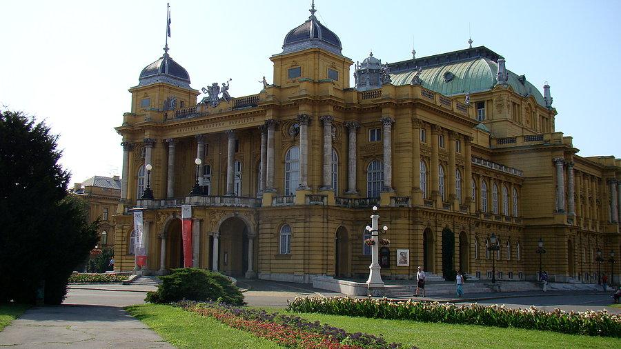 Jeden z wielu ciekawych budynków