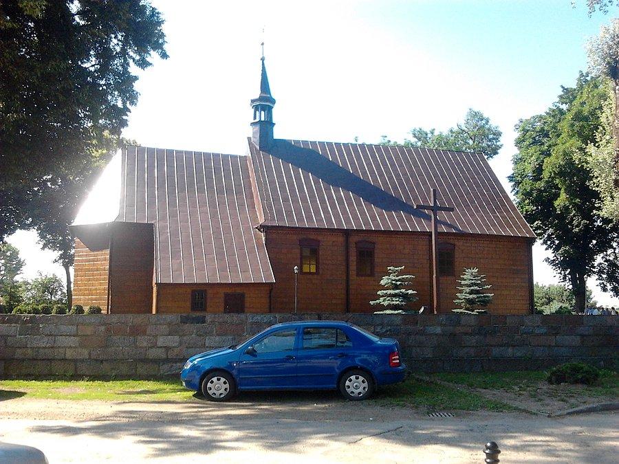 A tu juz kosciol w Peczniewie