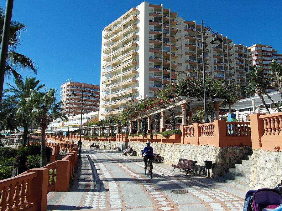 Promenada w Benalmádena - Costa de Sol